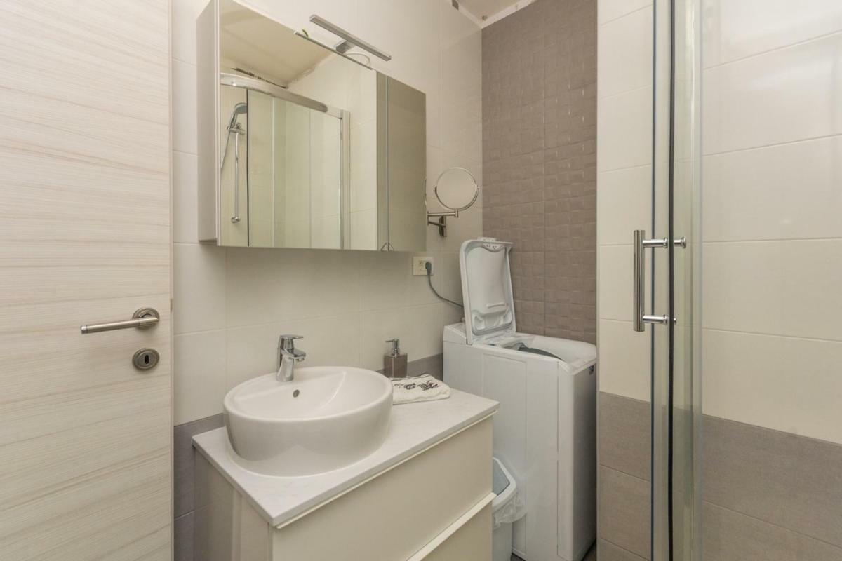 Adria Krk Apartment 克尔克 外观 照片